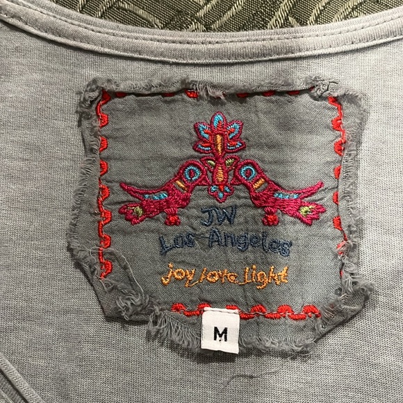 Johnny Was sz M long sleeve Cotton/polyester blend embroidered front - Picture 4 of 5